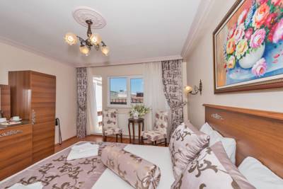 Lamp Hotel, Istanbul